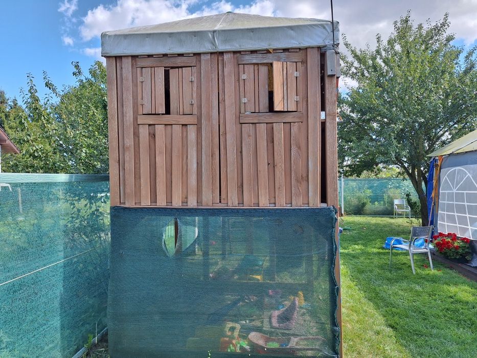 Solidny domek dla dzieci z piaskownicą firmy Winnetoo lite drewno