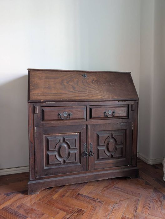 Escrivaninha  Secretaria estante