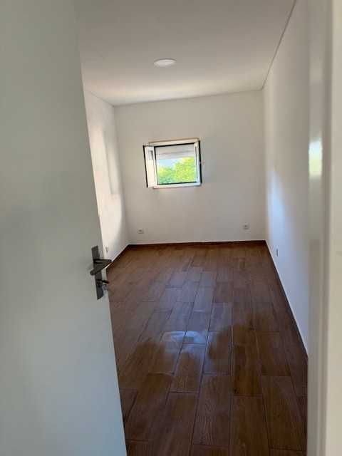 Apartamento | Arrendar | Loures (Camarate) | 2 Quartos
