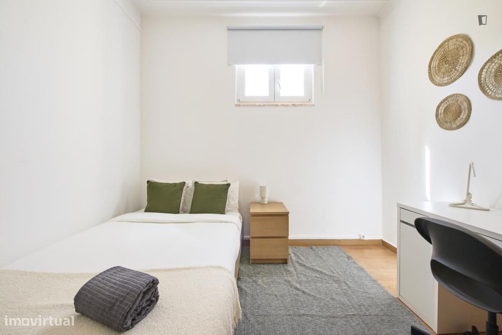 Quarto - localizado em Alameda Lisbon