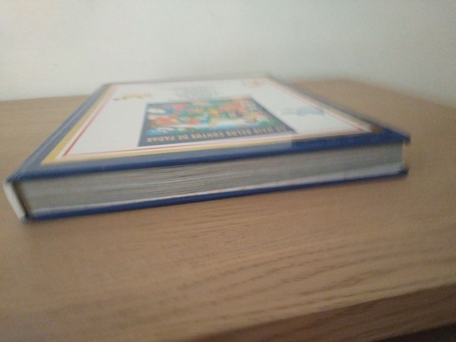 Livro infantil "Os mais belos contos de fadas"