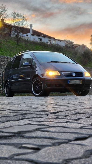 Vw sharan 1.9tdi 130cv com 250kms versão tredline limited.