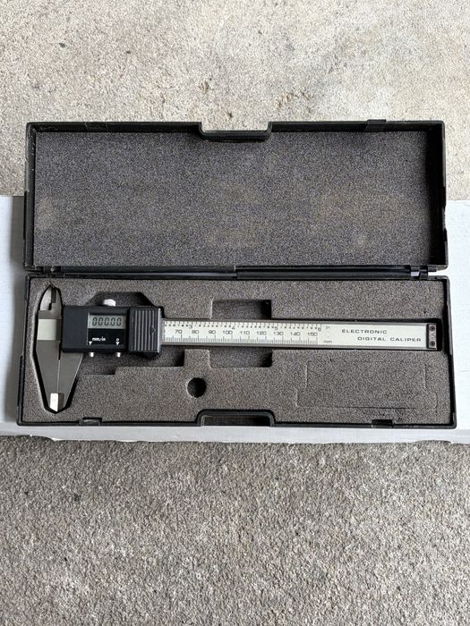 Digital Caliper464142486471321602