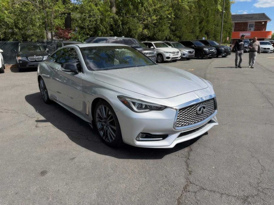 Infiniti Q60      2018