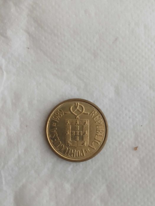 Moeda de 5 escudos ano 1989