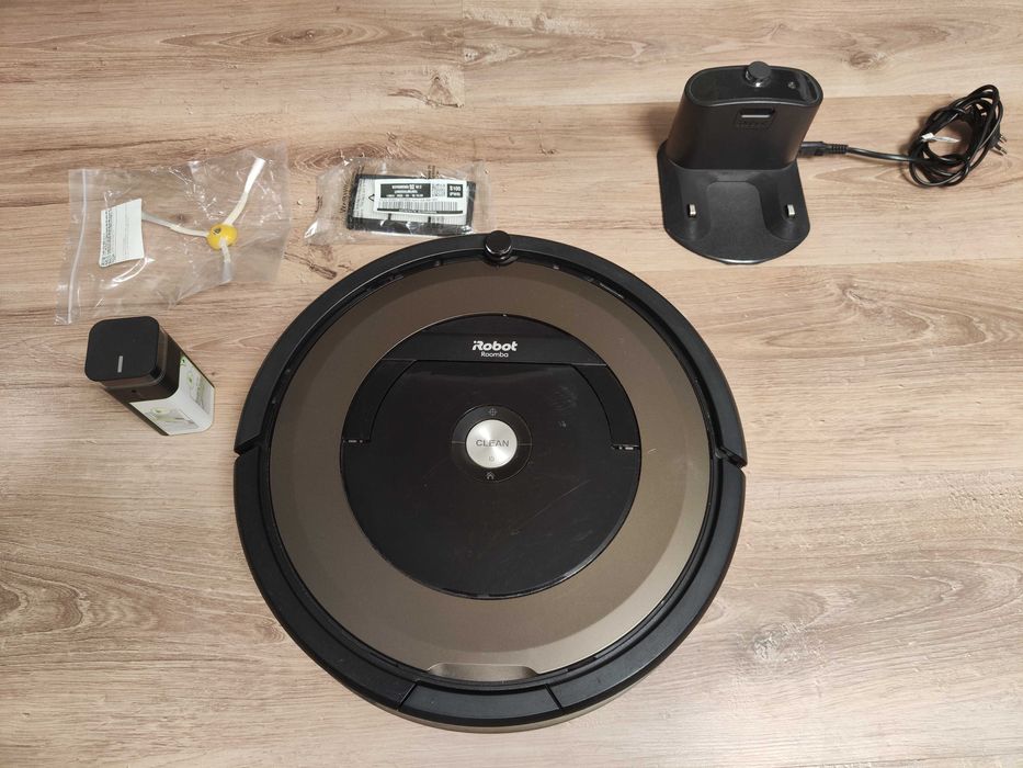 Automatyczny odkurzacz iRobot Roomba 896