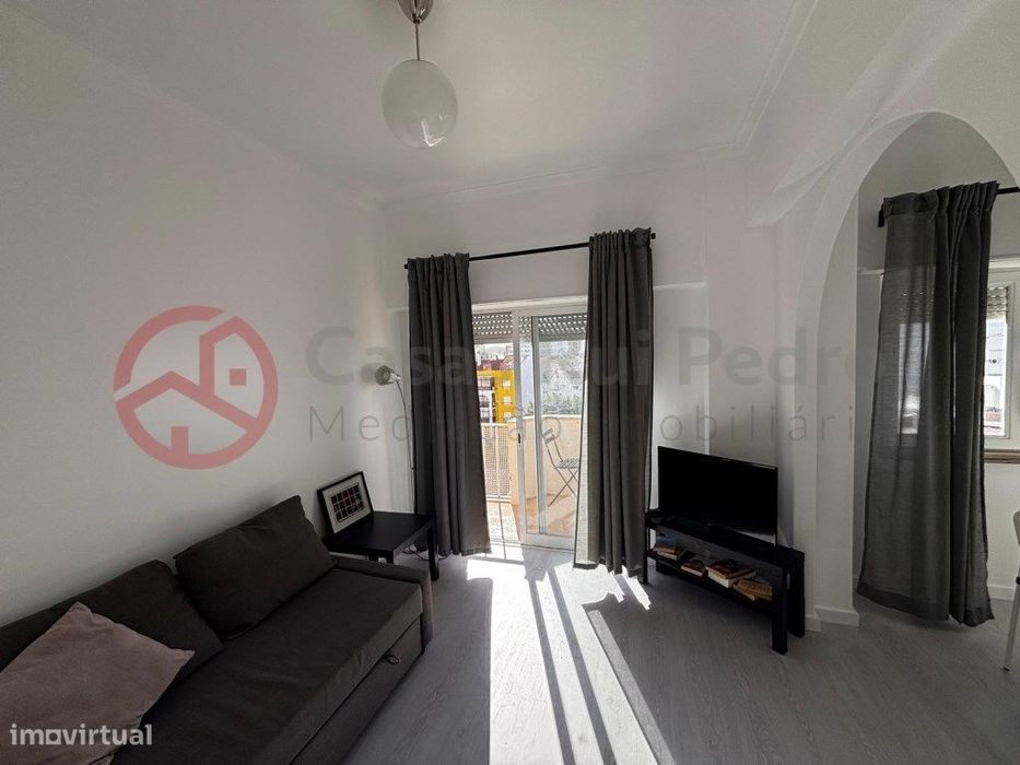 Apartamento T1 com parqueamento e elevador no centro da Costa da Ca...