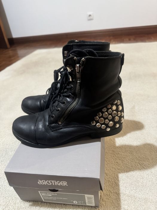 Botas pretas vintage nr 39