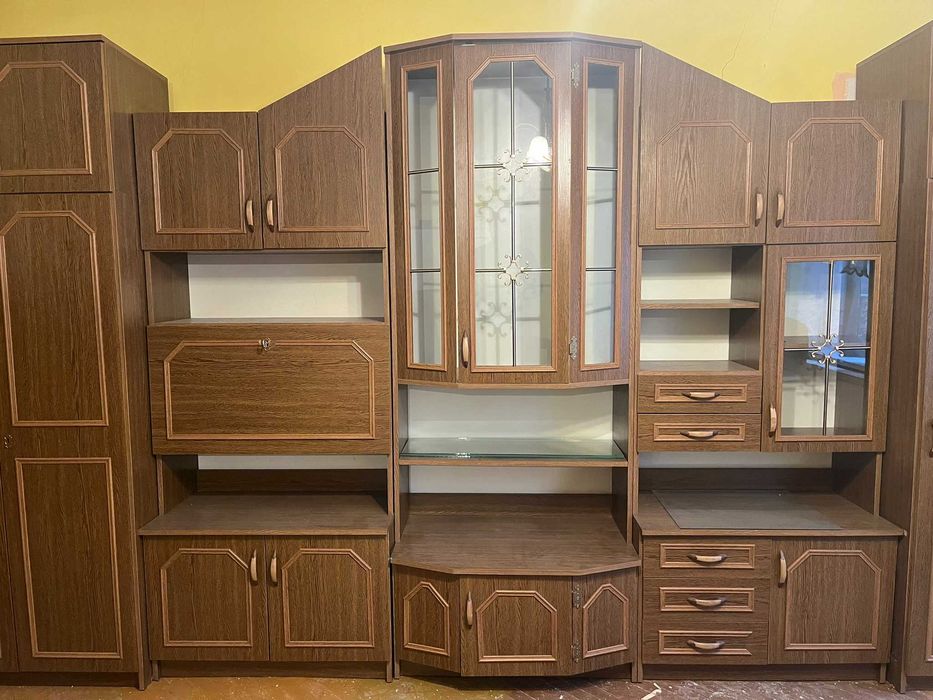 Komplet mebli pokojowych Orneta za darmo meble szafka szafa komoda