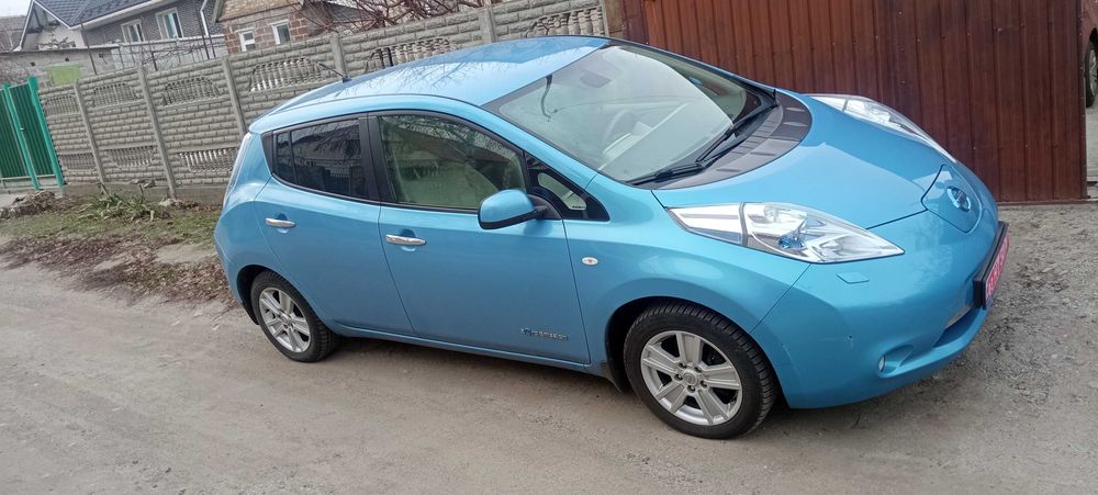 Nisan Leaf 24кВт 2012