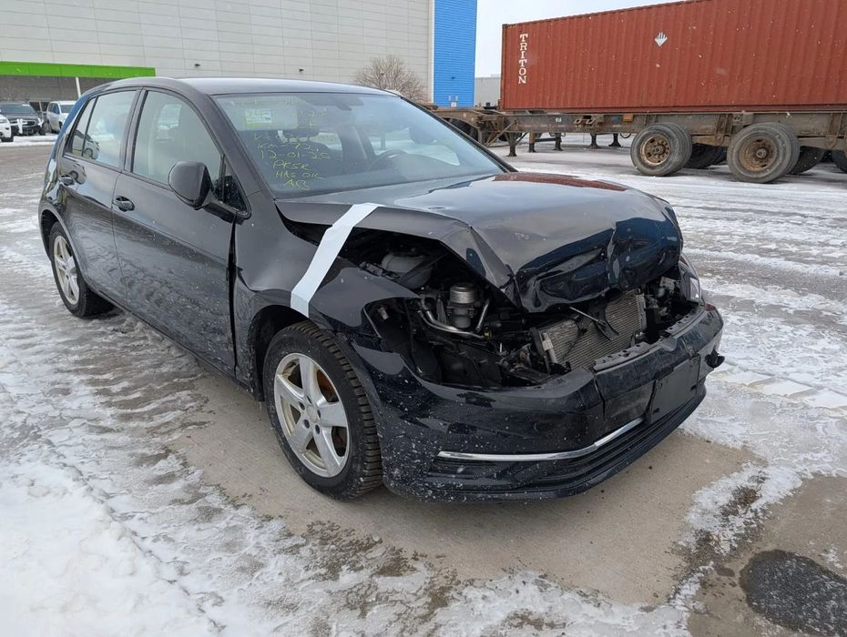 Volkswagen Golf Pierwsza szkoda - W drodze do Polski - Nie jest to oferta licytacji!