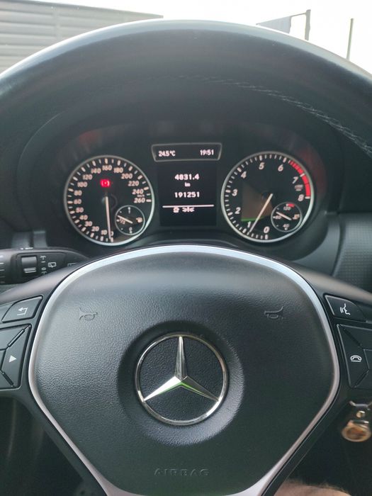 Sprzedam Mercedesa  a-klasse a180