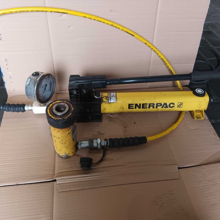 Pompa hydrauliczna ręczna P391 ENERPAC