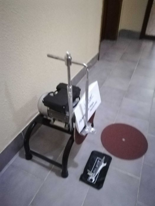 STOCK 24H - Afiador Profissional de Pentes Facas Laminas Ovelhas