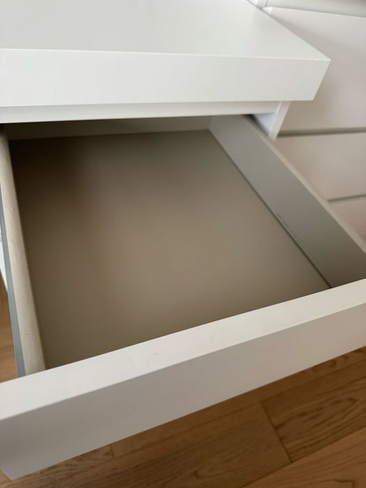 Biurko ikea malm w bardzo dobrym stanie