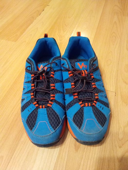 Sprzedam buty trekkingowe młodzieżowe - chłopięce