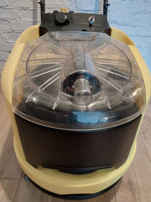 Karcher Puzzi 400E. Nowy. Moc i jakość z przed rewolucji tęczowej.