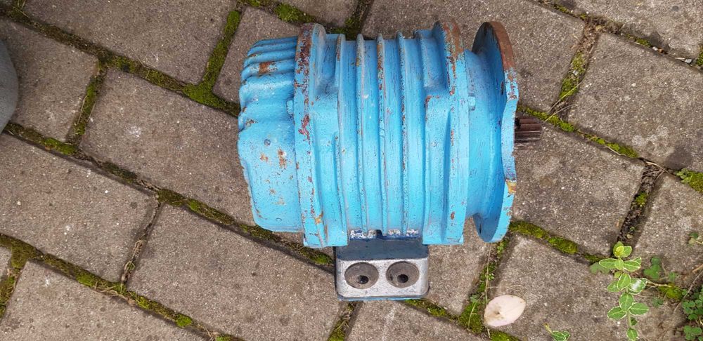 Nie kompletny wciągnik elektryczny Balkancar 3,2 t na części
