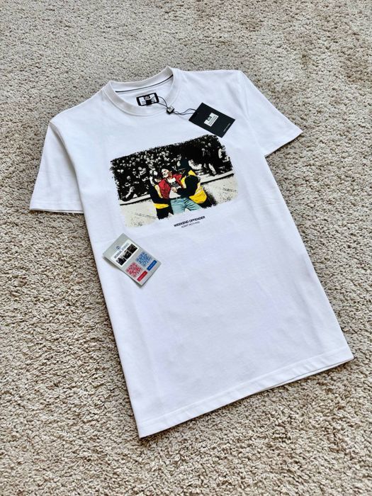 Футболка Weekend Offender