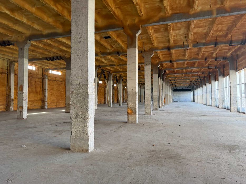 Оренда складу 2500 м², Вишенька, ліфт, 400–500 кВт, світло