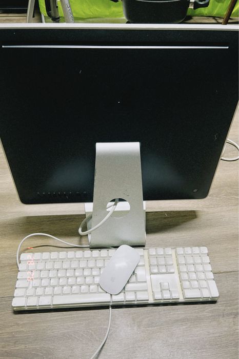 Apple iMac 20”  (Core 2 Duo 2.4 / 4GB) | Робочий