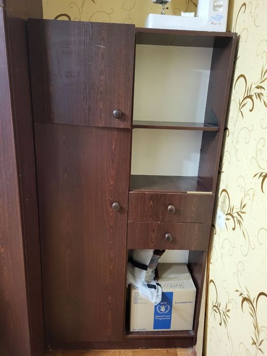 Продаются 3 шкафа