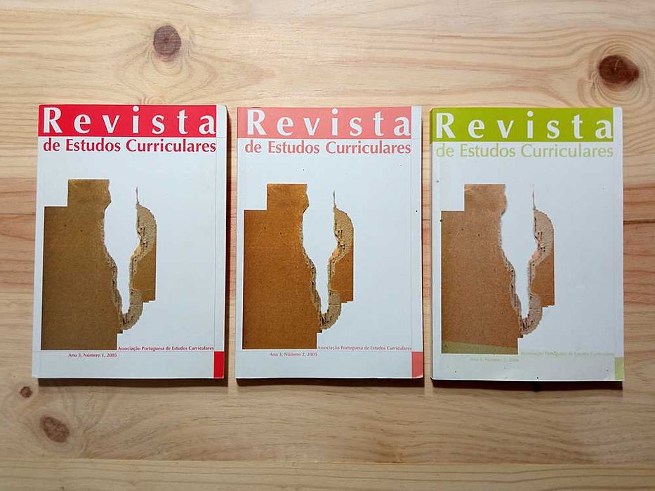 Livros "Revista De Estudos Curriculares"