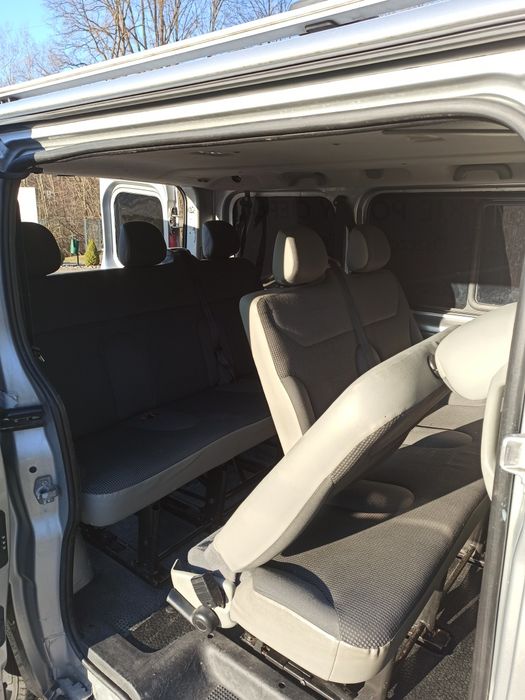 Vivaro 2010 9 miejsc