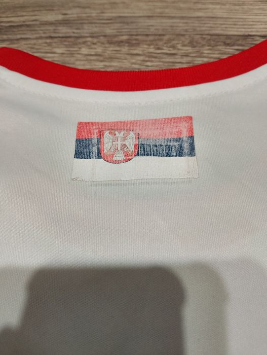 Продам оригінальну футбольну футболку збірної Сербії від Puma.