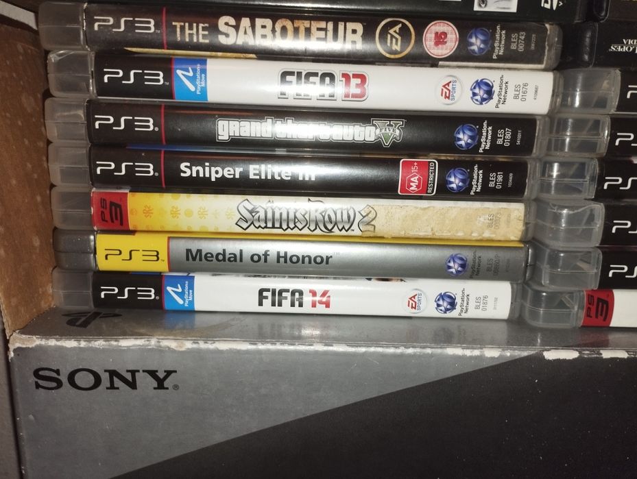 PS3 desbloqueado com 13 jogos em cd