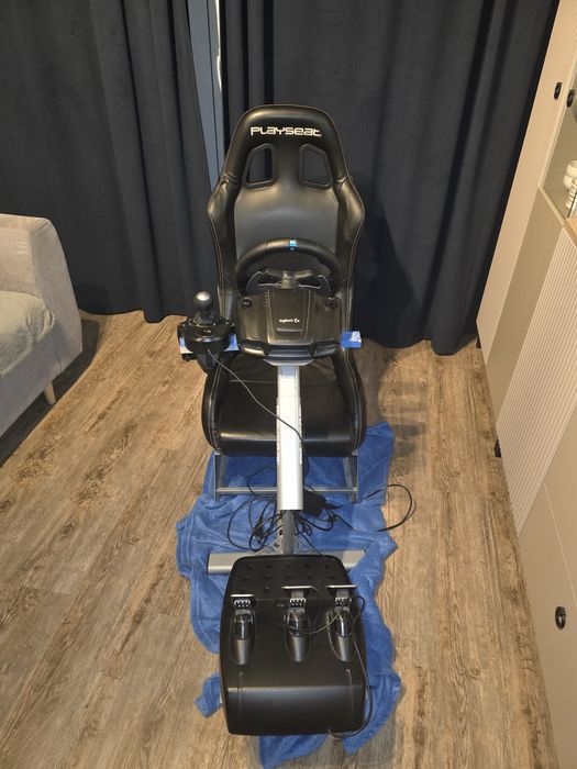 Playseat  kierownica Logitech g29+ shifter PS4/5