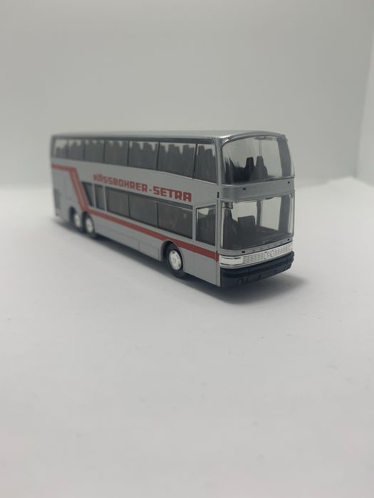 Setra S 228 DT da Herpa escala 1/87