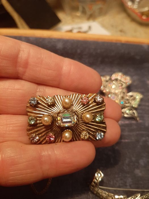 Broszki vintage ciekawe