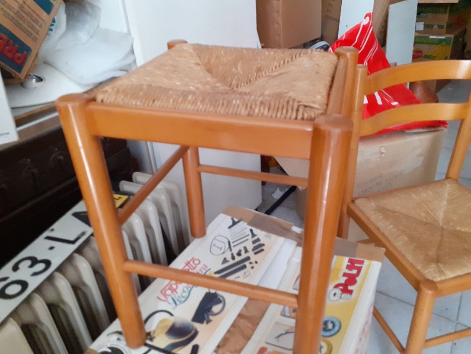 Mesa de cozinha extensível, acabamento carvalho