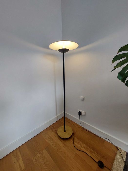 Candeeiro de pé KAITO da AREA STORE - NOVO