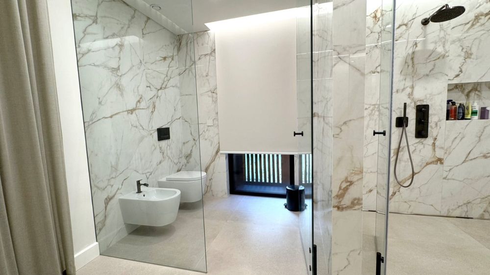 Quarto Gigante (30m²) com Piscina no Seixal – casal 650€