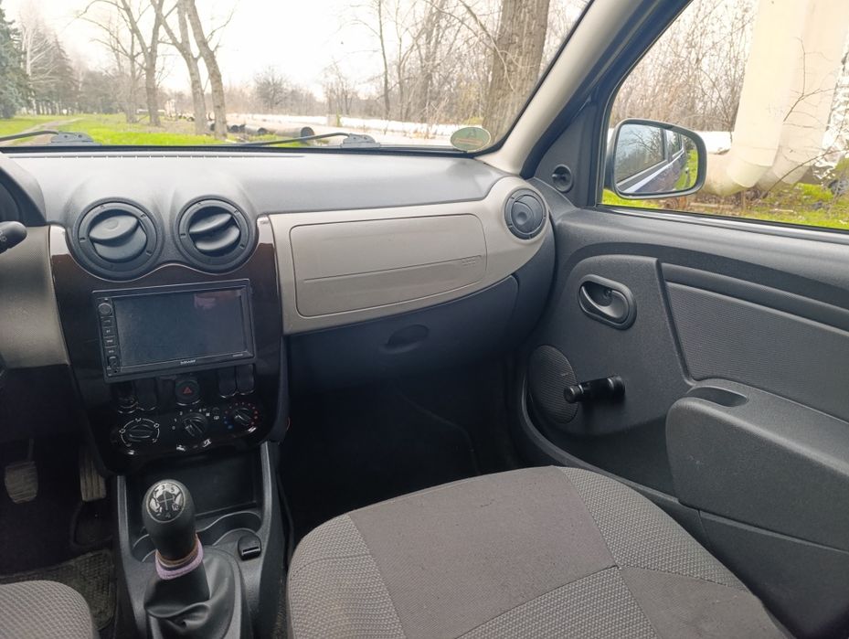 Dacia sandero 2012 газ бенз ГБО 1.2