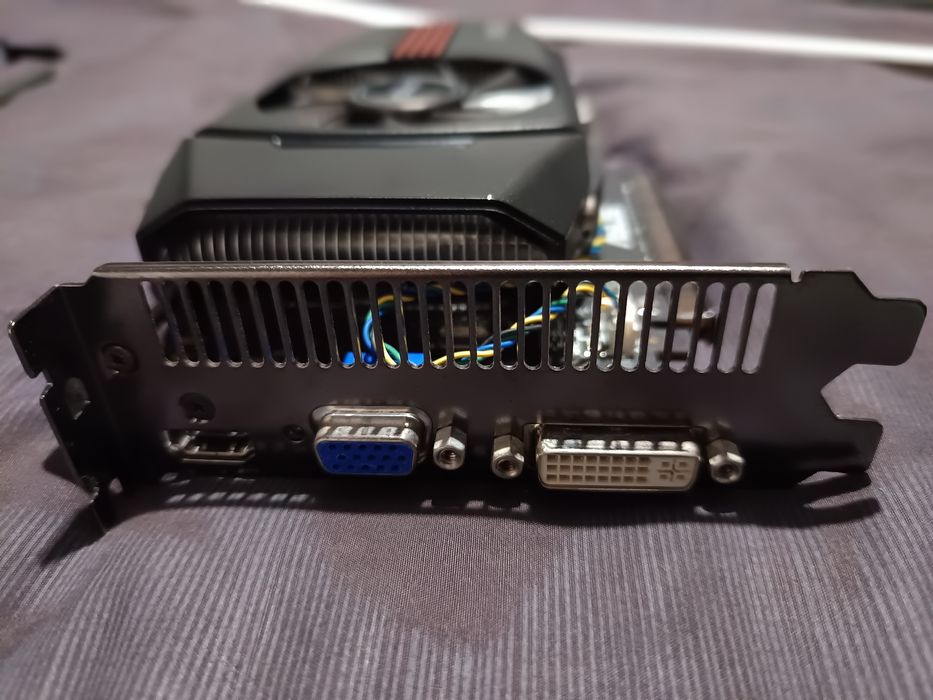 Asus GTX 550 TI OC 1GB DDR5