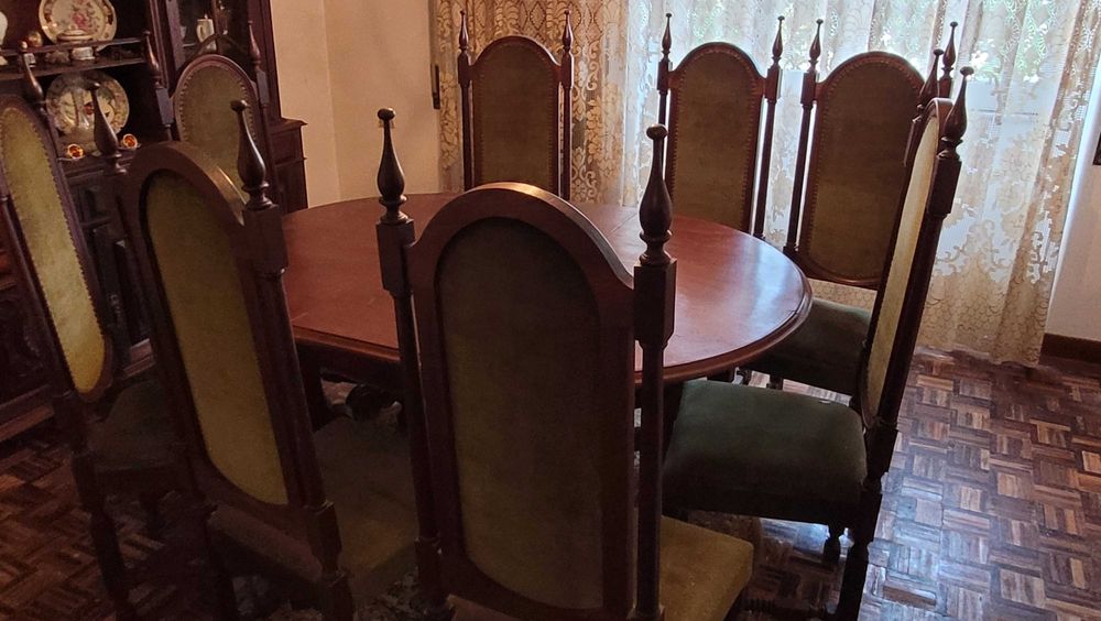 Mobília Sala Jantar- Móvel+Mesa+8 Cadeiras