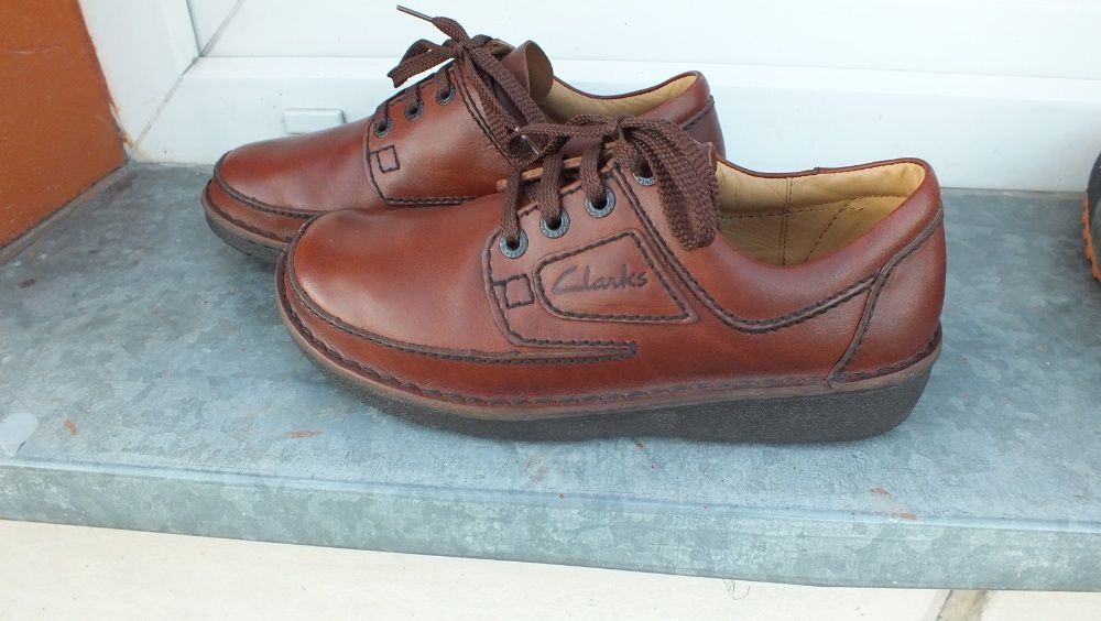 Super półbuty męskie skóra marki Clarks w roz 41 (7G)