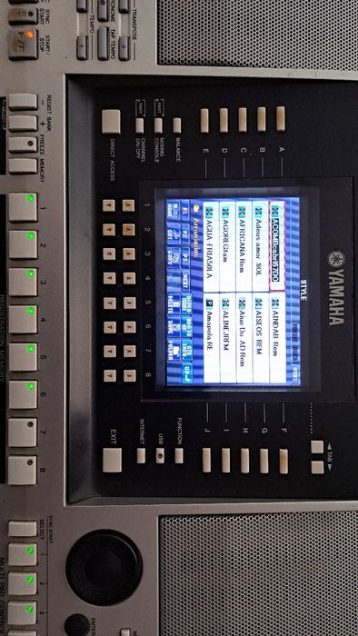 Teclado yamaha PSR 910