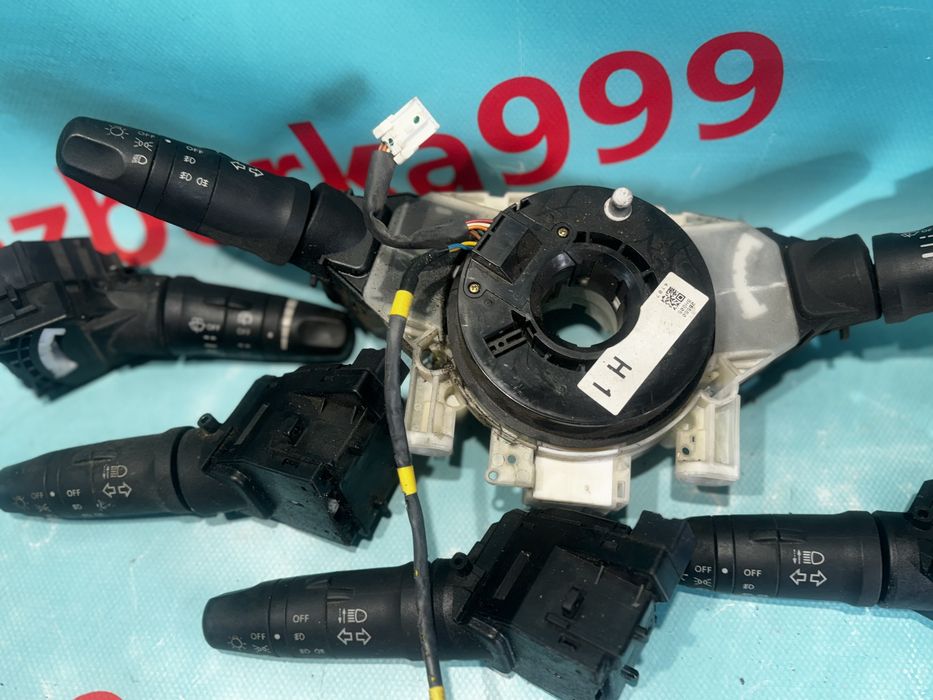 Перемикач шлейф руля Nissan X trail T30 поворотів щоток Т30