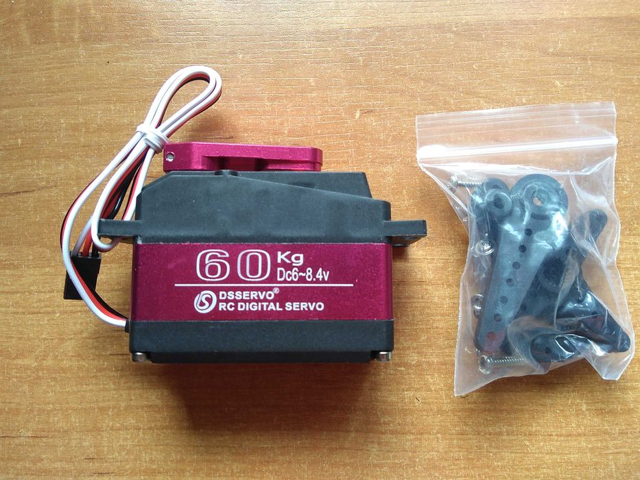 Serwo RC do modeli 1:5 1:6 DSServo DS5160 SSG 60kg + orczyk alu Rovan LOSI HPI Baja FG Red Cat DIY