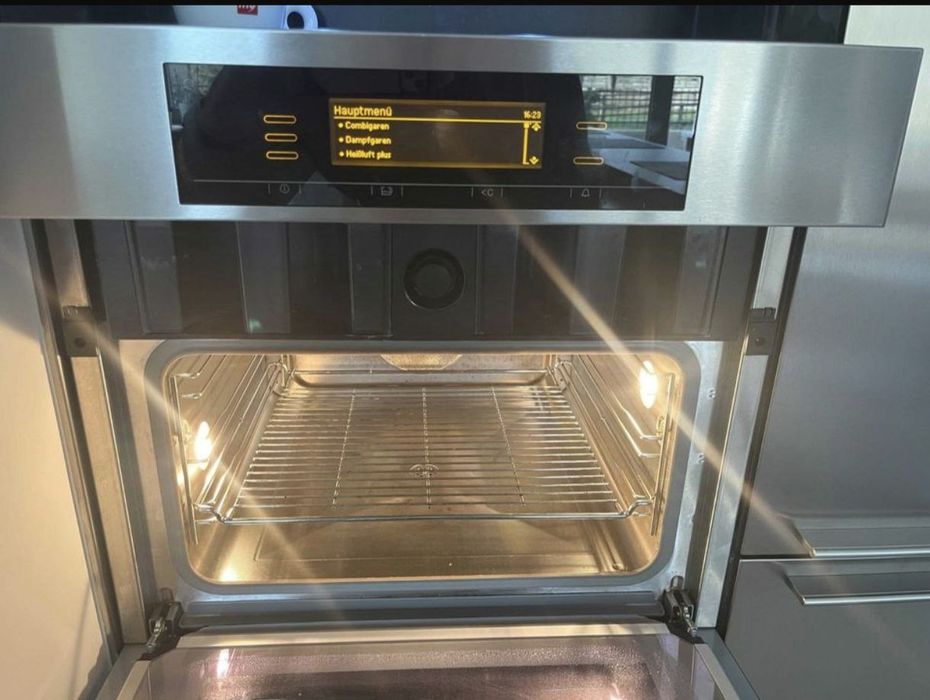 MIELE DGC 5080 XL piekarnik konwekcyjno parowy.