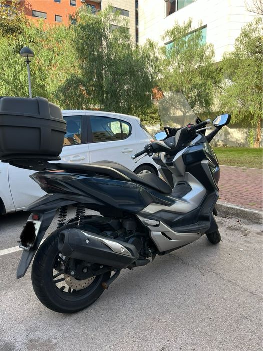 Honda Forza 300 (2019)