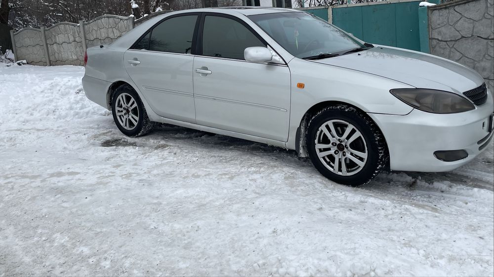 Продам Тойоту Камрі 30