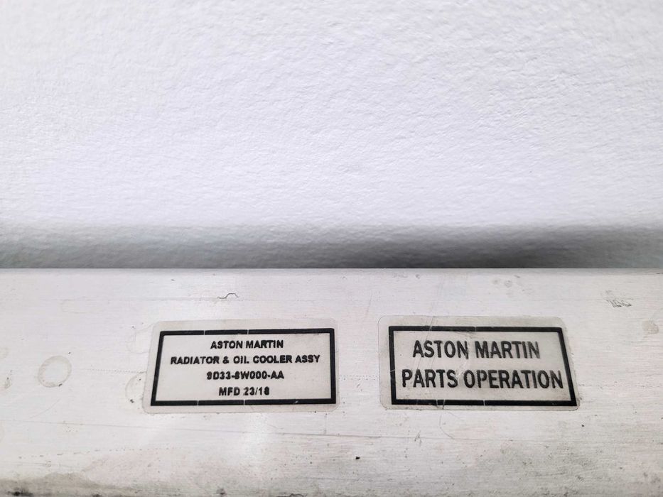 Aston Martin DBS V12, Virage - chłodnica wody + oleju skrzyni