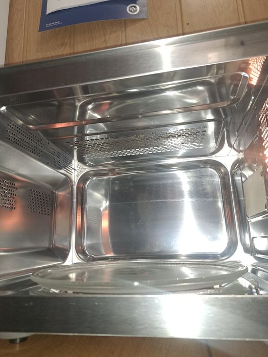 Mikrofalówka Amica AMG 23 E90 23 l + grill