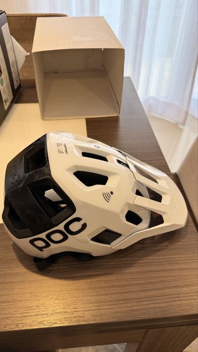 Capacete BTT POC