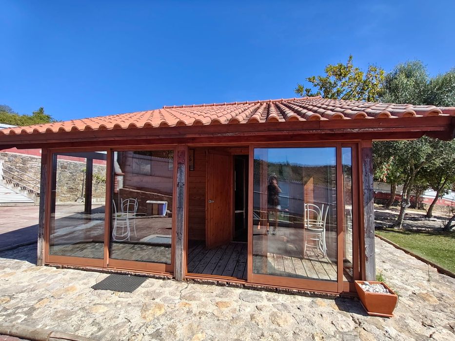 Para arrendar ou venda .Moradia T1 Rústica com Mezanine, Anexo e Terraço, Terrugem Sintra